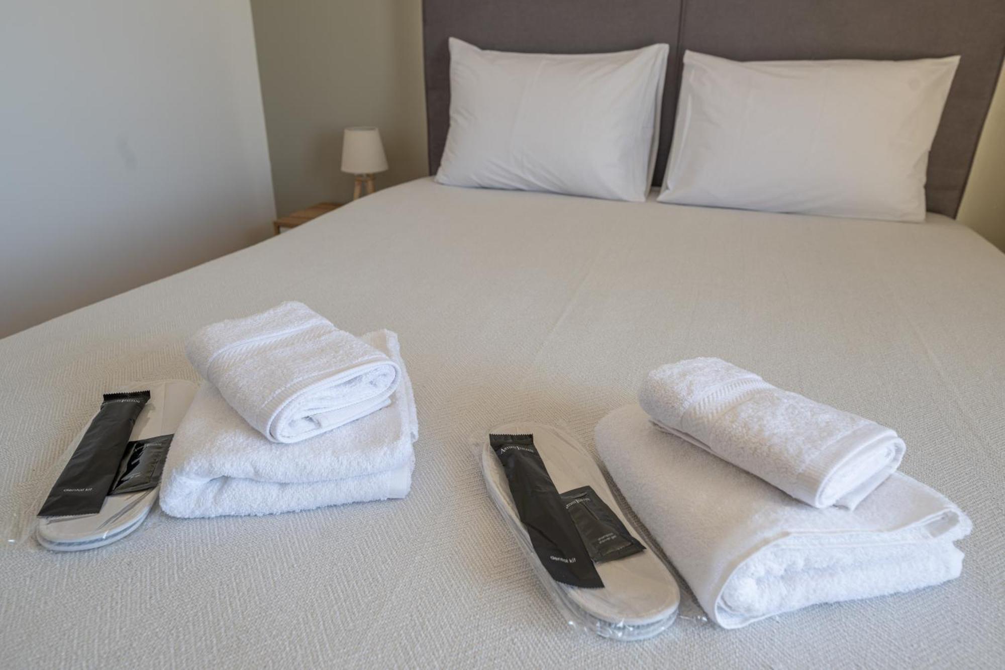 Nesto Athens Airport Den Apartment *